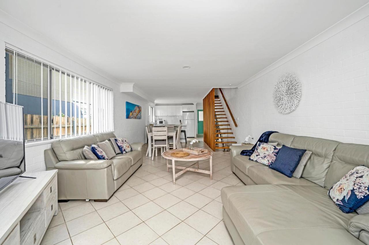 Husky 56 Beachfront Villa'S - Great Location On The Beach Huskisson Exterior foto